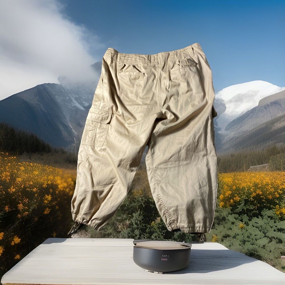 Saks Fifth Avenue Threads Womens Cargo Capri Pants Size 16 Tan